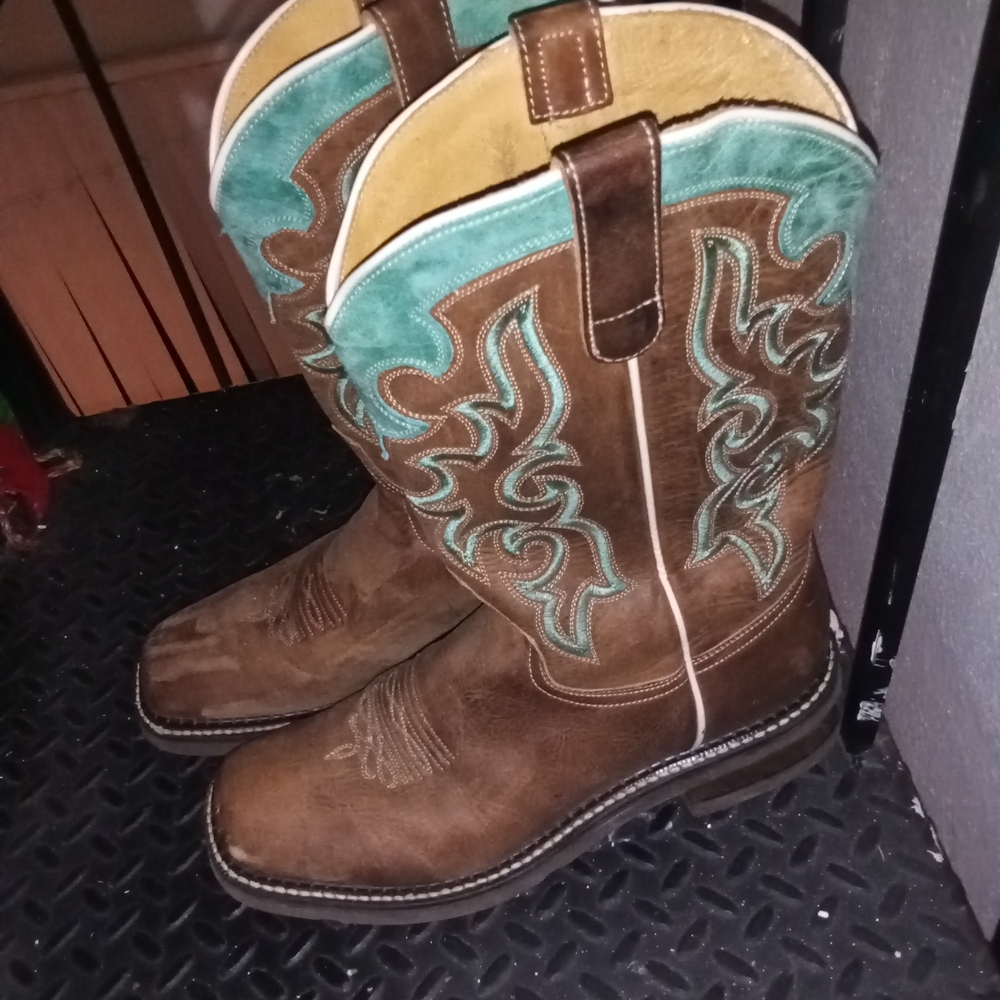 Roper "Work It Out" Square Toe Western Boots With Bright Teal Embroidery